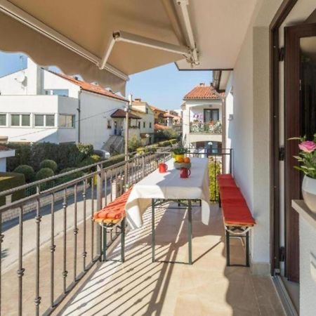 Alex Deluxe Apartments On Beach Poreč Exteriör bild